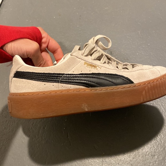 Puma suede platform core sneaker whisper white and black 8.5 - Picture 4 of 7